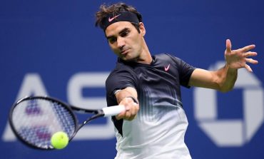 Federer konfirmon praninë në Roterdam, për t’u shndërruar numri 1