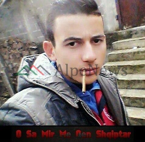 Kush është Denisi, 19 vjeçari “vrasësi me pagesë”, që u arrestua sot nga policia (FOTOALBUM)