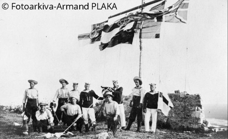Publikohen FOTOT E RRALLA/ Caristët shkelën për herë të parë Shqipërinë në 1913