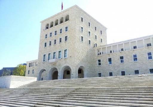 MODELI I RI/ Si do të financohen universitetet, qeveria miraton 3 grante