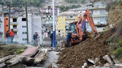 PALLATI NE GJIROKASTER/ Nis ndërhyrja. Kryetarja e Bashkisë: Zgjidhje dhe siguri