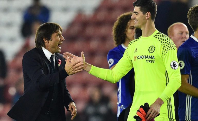 Conte i rrezikuar? Ky është qëndrimi i portierit të Chelsea-s