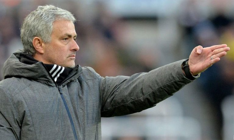 Mourinho: Zotët e futbollit ishin me “kafshët” e Newcastle
