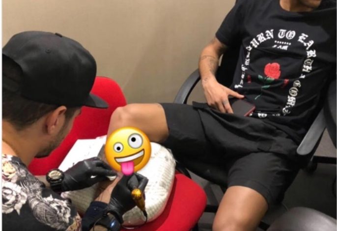 (FOTO) Neymar bën tatuazh kujtimin më të bukur të kohës kur luante me Barcelona-n