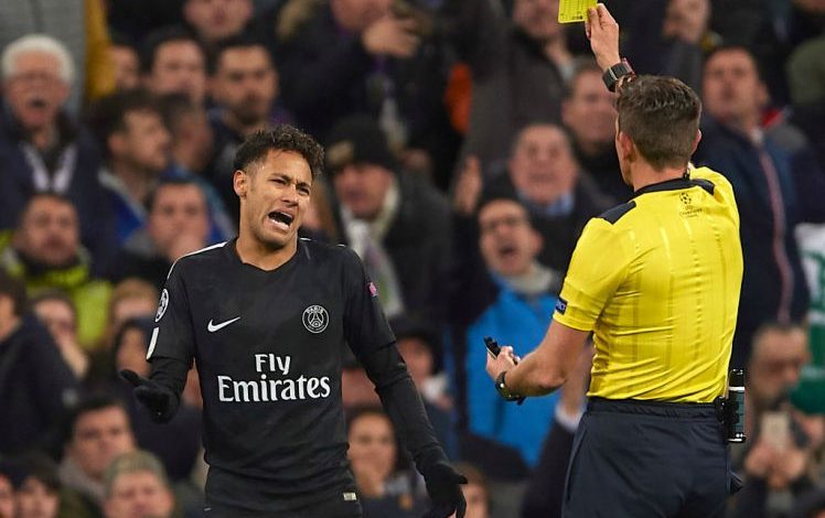 Michael Owen: Neymar meritonte të kuqin, por arbitri nuk pati guxim