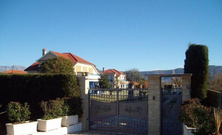 FORCA E LIGJIT/ Lokale, pallate dhe shtëpi: Sekuestrohen 1.4 mln euro pasuri grupit KRIMINAL në Lezhë