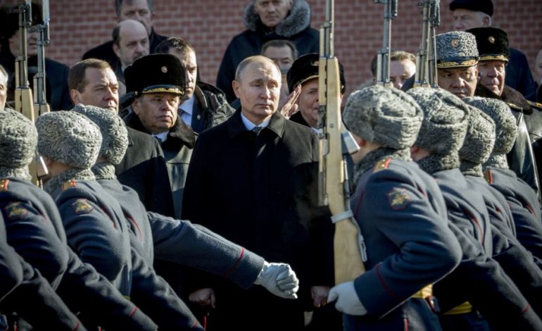 Putin, urdhër për “pushim të përditshëm humanitar” në Siri