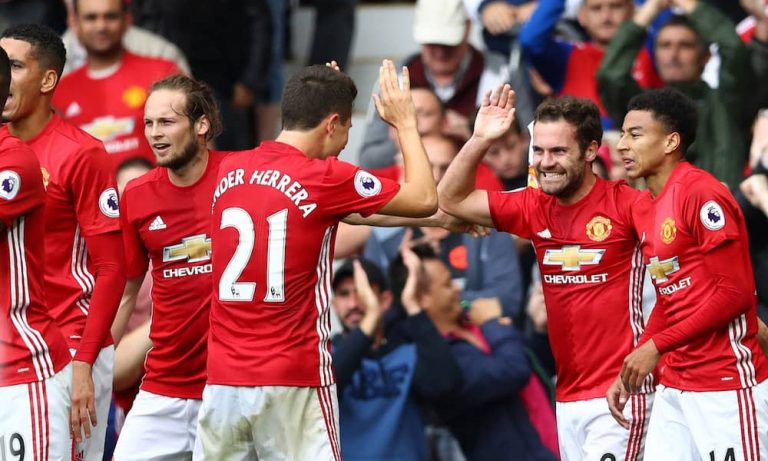Kupa e Anglisë, United luan në fushën e vështirë të Huddersfield