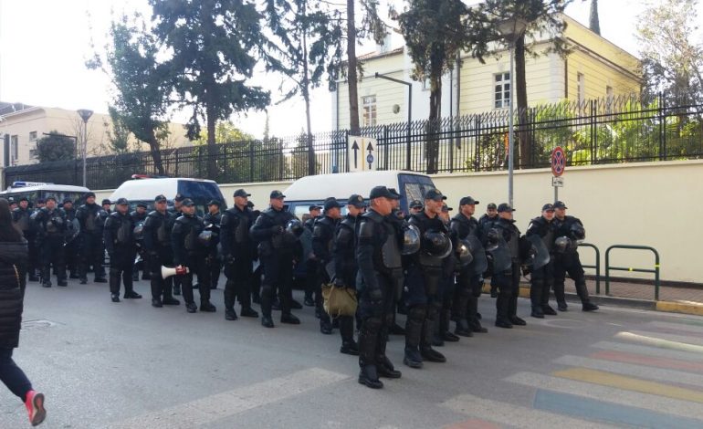 Qeveria miraton ligjin e Vettingut në Polici, ministria: Nuk është fshesa e radhës, por…