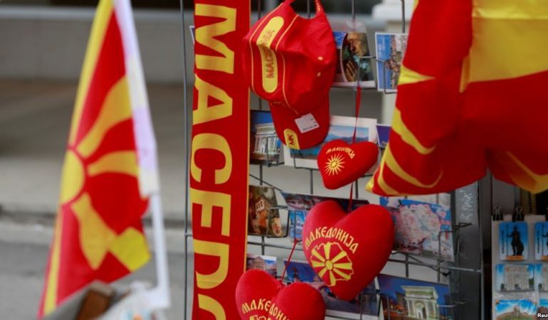 ANALIZA: Bisedimet Athinë-Shkup mbi emrin e Maqedonisë