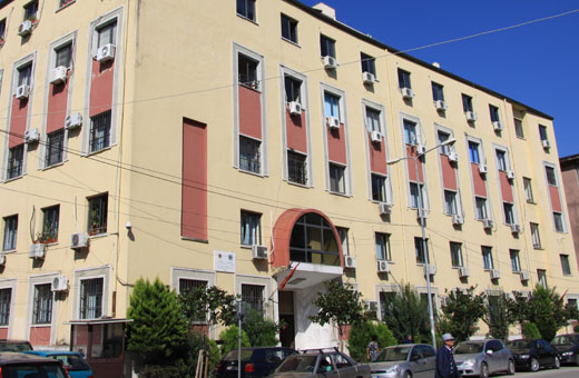 Pezullohen nga detyra 3 gjyqtarë të Apelit të Durrësit, emërohet kryetari i ri. (EMRAT)
