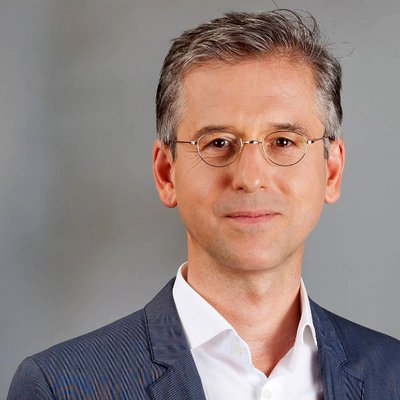 KAY-ALEXANDER SCHOLZ/ CDU me sekretare të re, Merkel zgjedh të besuerën e saj