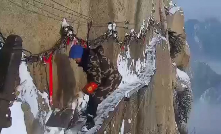 Puna më e frikshme në botë, dikush e bën më së miri (Video)