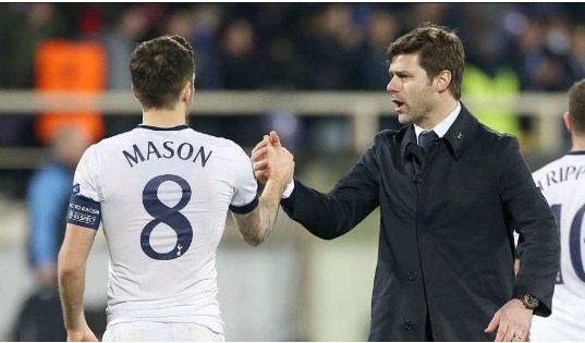 U tërhoq nga futbolli në moshën 26 vjeçare, Pocchetino i gjen punë të re ish yllit të Tottenham