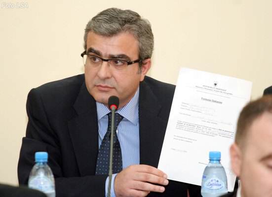 KORRUPSIONI me rrugën Tiranë-Elbasan/ Ish ministri tjetër i LSI meret në pyetje nga Prokurorët e Krimeve të Rënda