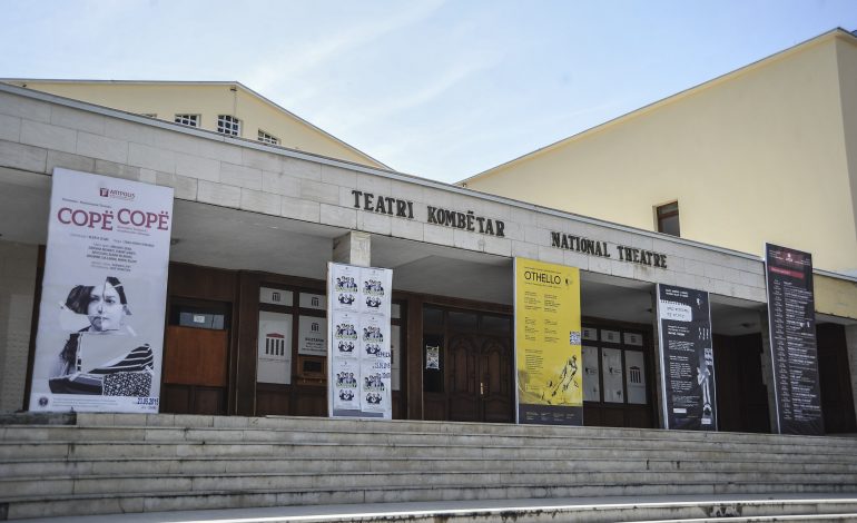 Ikën Hervin Çuli, ‘Kultura’ shpall konkursin për drejtorin e Teatrit