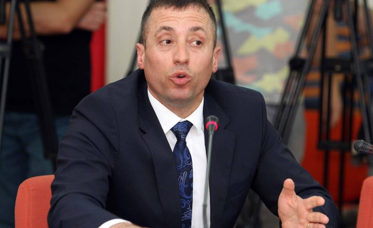 Korrupsion me tenderin e ushqimeve në burg/ Prokuroria kërkon 5 vjet burg për ish-Drejtorin e Burgjeve, Artur Zoton