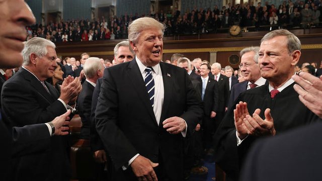 Ç’do të thotë për shqiptarët fjalimi i Trump për lotarinë dhe bashkimet familjare