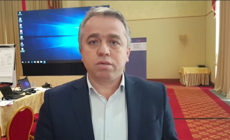 Përzgjedhja e policisë/ Polemika mes deputetëve dhe analistëve