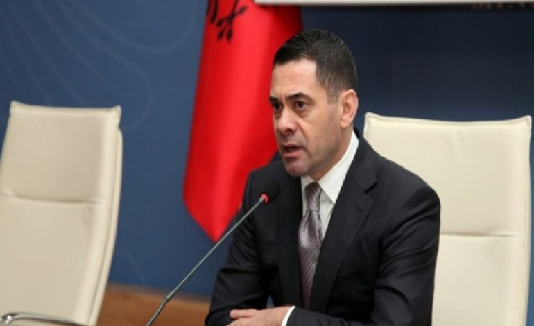 1747 biznese të mbyllura/ Ahmetaj i përgjigjet Bashës: Pa EMOCIONE! Numri i saktë është …