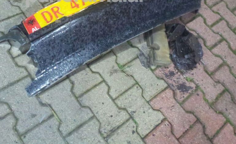 Përplasi taksinë, vdiq shoferi dhe pasagjerja. Policia: Te Benzi nuk gjetëm asnjë, po kërkojmë…