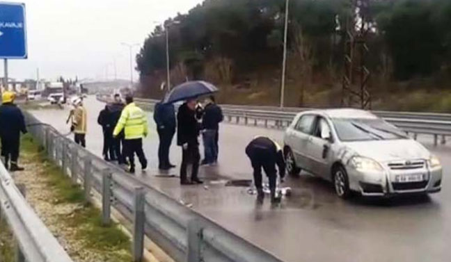 AKSIDENTI NE KAVAJE/ “Merre ti fajin, se…”, si e bindi shoferi partneren të thoshte se e shtypi ajo vjehrrin dhe nusen