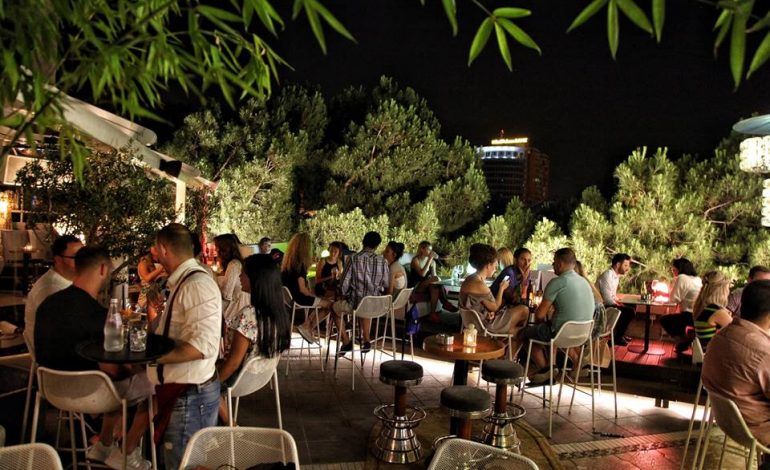 Shqipëria shënon REKORD BOTEROR: Ka numrin më të madh të kafeneve për banor