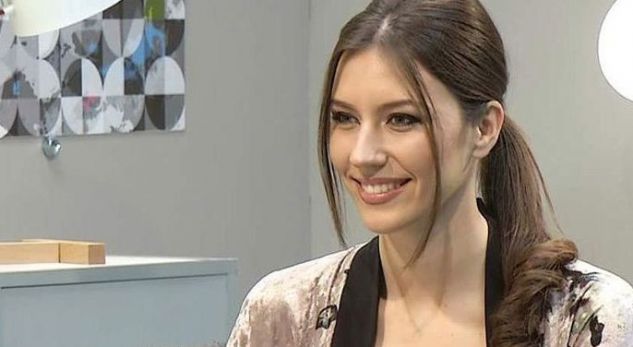 Flet Arjola Shehu: Unë dhe Floriana Garo ngjajmë… (VIDEO)