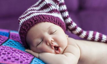 Këto janë arsyet përse fëmija fle gojëhapur, ç'tregon kjo gjë për shëndetin e tij