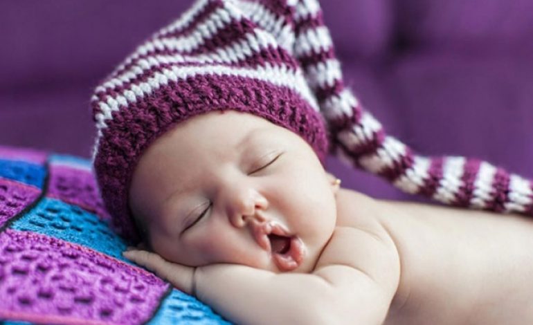 Këto janë arsyet përse fëmija fle gojëhapur, ç’tregon kjo gjë për shëndetin e tij