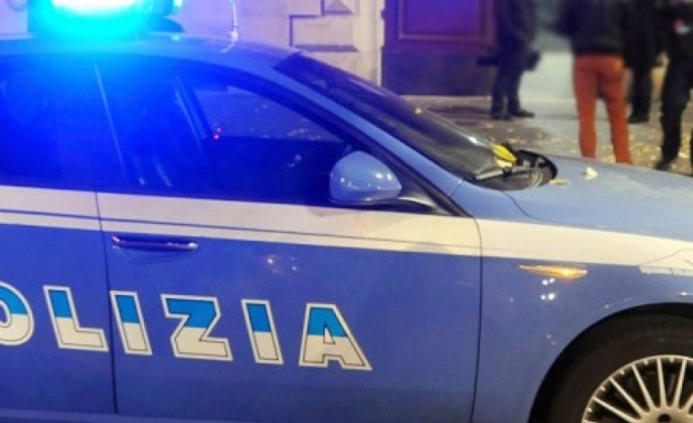 AKSIDENTI I RËNDË/ 39-vjeçari shqiptar përplaset me makinën. Policia e gjeti në gjendje…