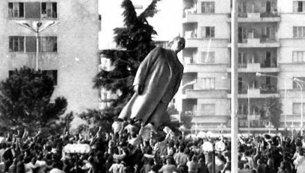 27 vite nga shembja e komunizmit, Basha: Kur shqiptarët bashkohen kundër së keqes, s’ka forcë që t’i ndalë!