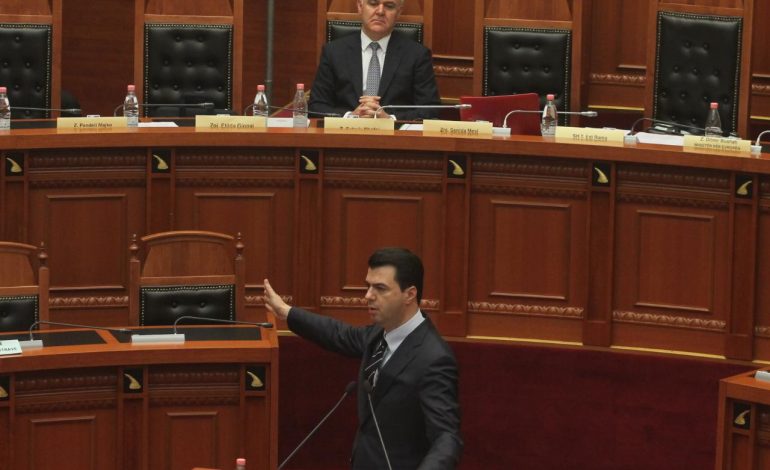 REPLIKAT/ Xhafaj: Ki durim Lulzim, do kontrollohen familjet e pasuritë, Basha: Hiq dorë, s’më impresionon