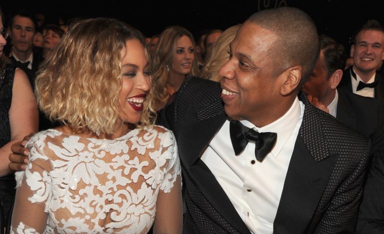 “Hiqi duart nga gjoksi i burrit tim”/ Beyonce bëhet bishë nga xhelozia (FOTO)