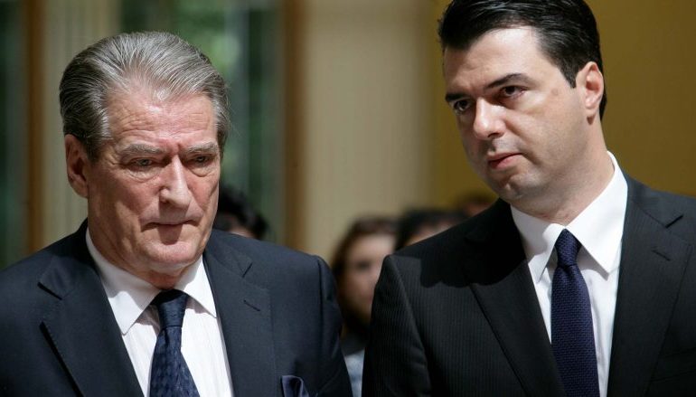 Berisha publikon videon nga Kosova, komentuesit: Furnizove me naftë Millosheviçin, të vret natën dhe të qan ditën (FOTO)