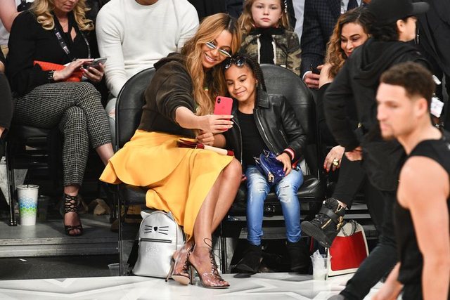 Me këto foto, vajza 6-vjeçare e Beyonce-s na tregoi që është ikona më e re e modës