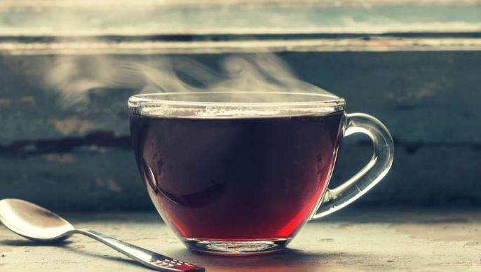 Çaj, alkool, duhan – treshja që ju rrezikon nga kanceri dhe jo vetëm …