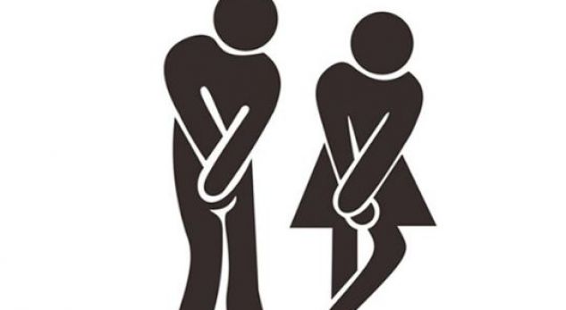 Keni pyetur ndonjëherë përse ndieni rrëqethje derisa urinoni? Shkenca i ka dy përgjigje të çuditshme