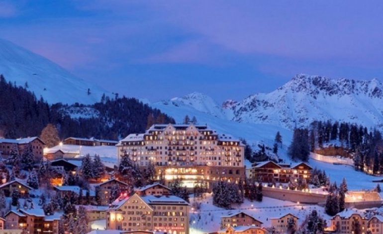 Pas kryeministrit, ky është këngëtari shqiptar që kalon pushimet në Sant Moritz (FOTO)