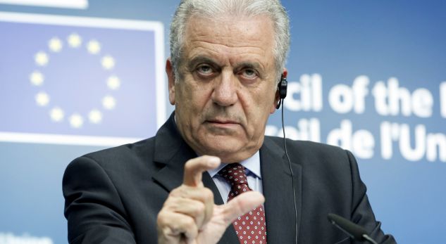 Emigracioni, siguria dhe kontrolli i kufijve/ Komisioneri i KE, Avramopulos vjen në Tiranë