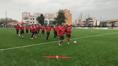 UEFA kërkon 10 vite përjashtim, por futbollistët e Skënderbeut e kanë mendjen diku tjetër
