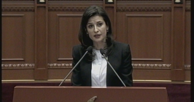 EKSTRADIMI I SEITIT/ Etilda Gjonaj-opozitës: Kërkoni arsye për sherr. Është ndjekur procedurë e rregullt