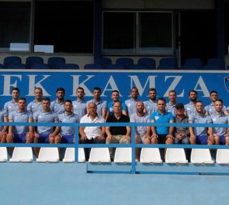 Kamza akuzon: Arbitër me ‘telekomandë’ për Skënderbeun, UEFA dhe FIFA vonojnë, por nuk harrojnë