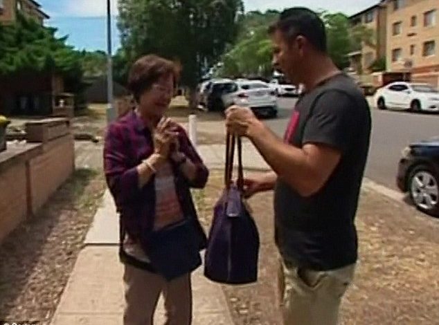 Gjeti 6 mijë dollarë, ia ktheu pronares. Shqiptari flet nga Australia: Më erdhi shumë keq sepse…
