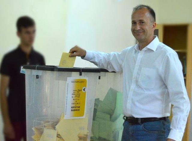 Kur shpalli kandidaturën për Kryetar Bashkie në emër të të zhgënjyerve/ Bojaxhi dhuratë vetes 3 000 m katrorë vreshta!