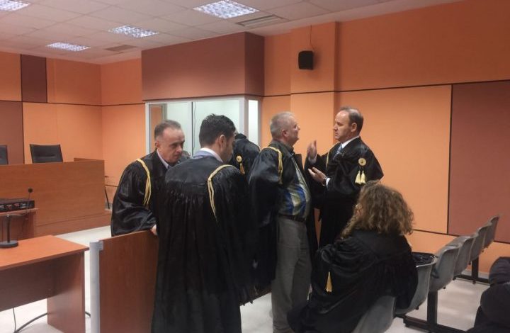 U arrestuan për SKANDALIN E RRUGËVE/ Dy biznesmenëve Hysa, u VDES nëna pas gjyqit