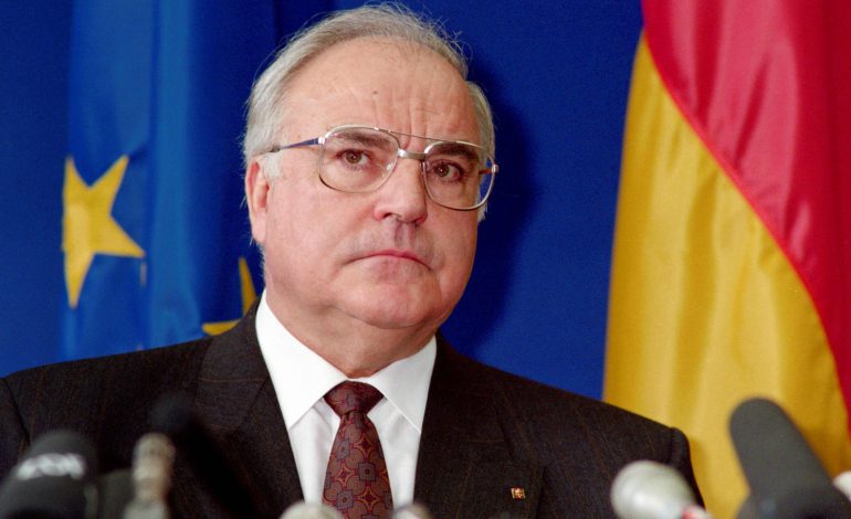 Dokumenti befasues: Ish-kancelari Helmut Kohl ka dhuruar para për veteranët nazistë të skuadrave SS