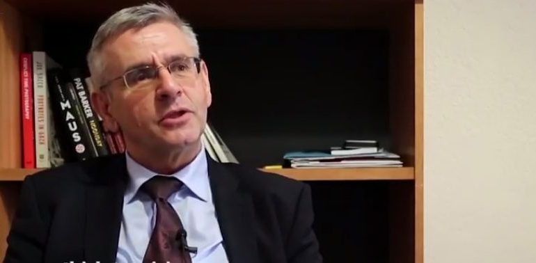 IBISH NEZIRI/ “Presidenti Kombëtar“, Ramën sa nuk e varën në shesh matrapazët që hoqën flamurin shqiptar në Kosovë