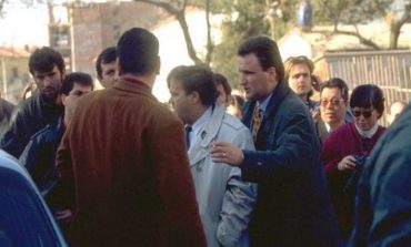 Izet Haxhia, mes Sali Berishës dhe Azem Hajdarit. Dritëhijet e një raporti nga dhjetori '90 deri 12 shtator 1998 (FOTO)