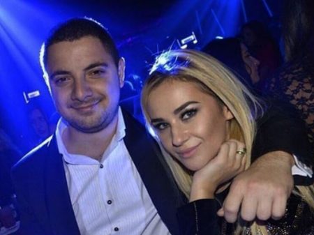 Jon Gjebrea me dedikim romantik në Ditën e të Dashuruarve për të fejuarën. Ja çfarë… (FOTO)